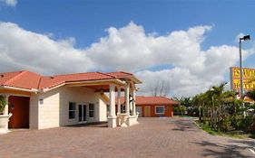 Estancia Hotel